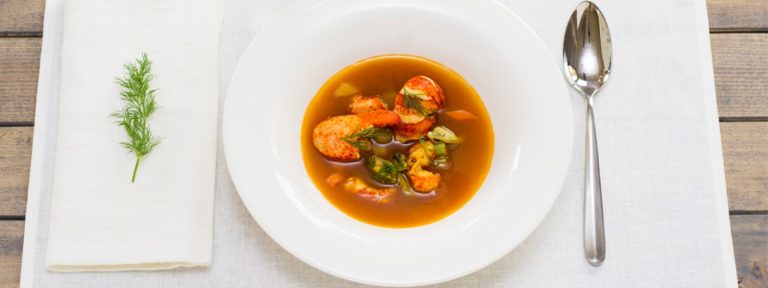 Bouillabaisse on klassinen ranskalainen keitto