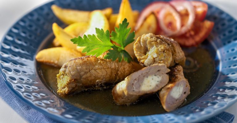 Tuorejuustotäytteiset porsaanliharullat tuovat vaihtelua ruokapöytään. Viimeistele porsaanliharullien maku Touch of Taste fondeilla!