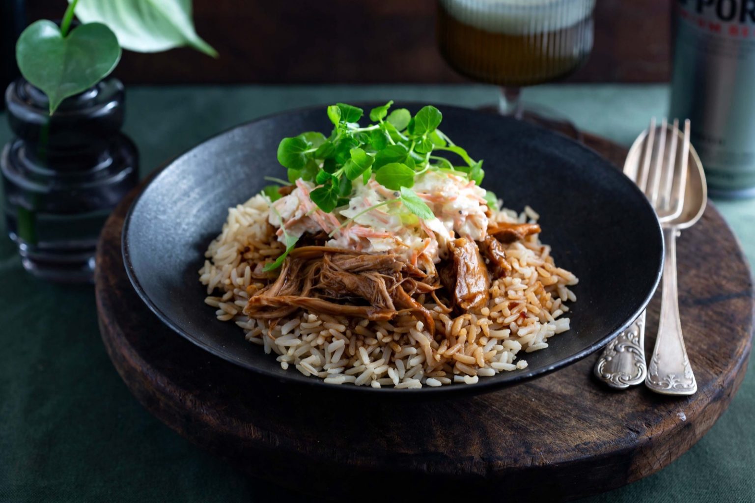 Touch of Taste Pulled pork kaalisalaatilla