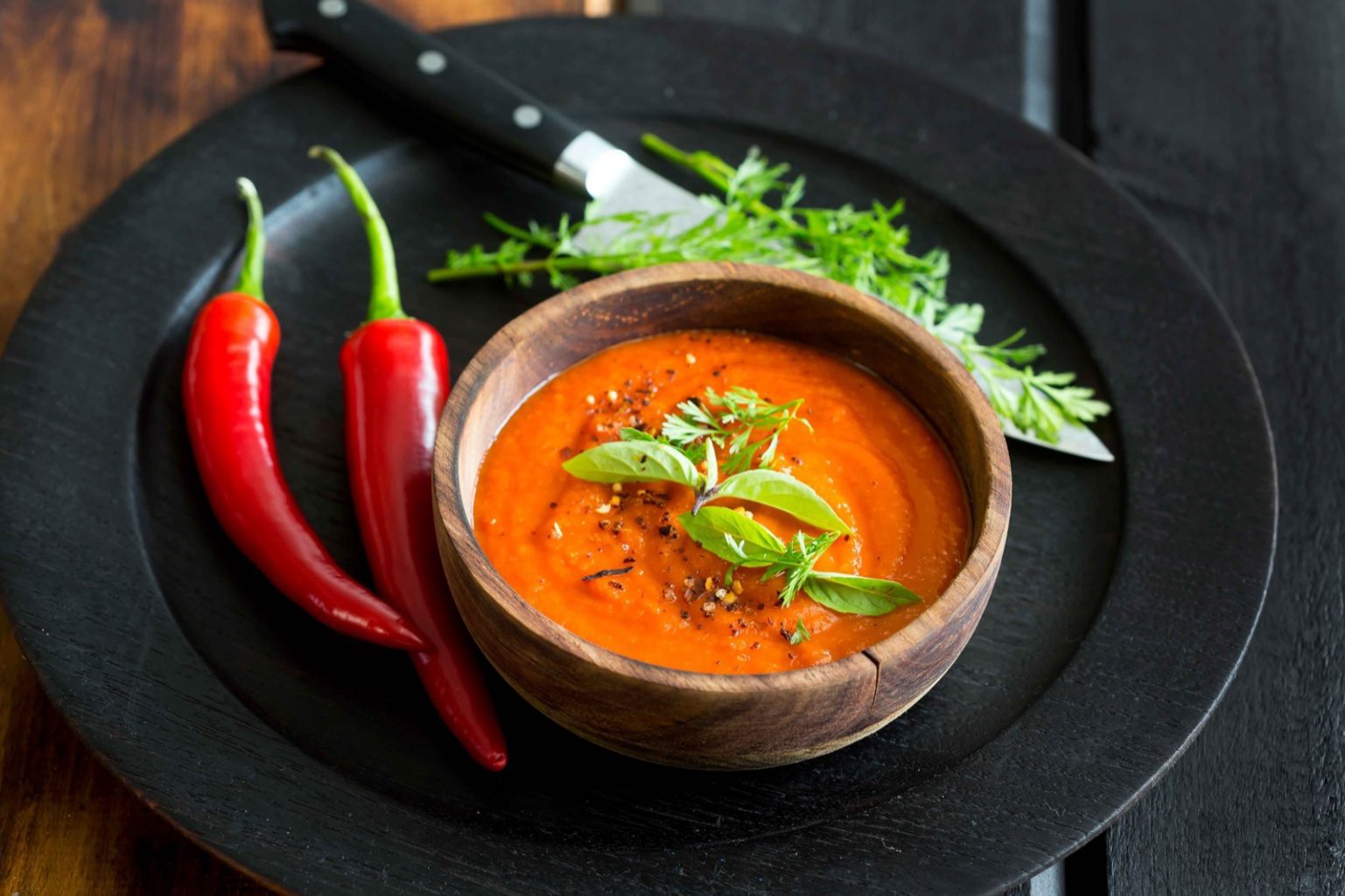 Valmista herkullinen Hapanimelä chilikastike helposti kotona. Kastikkeessa maistuu chili