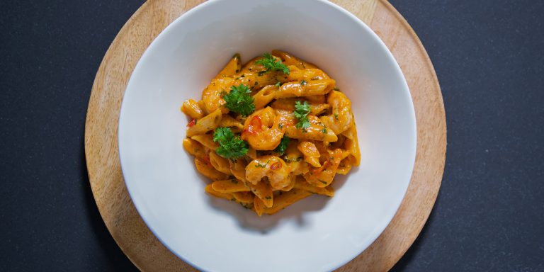 Kermainen jättirapupasta valkosipulilla ja limellä