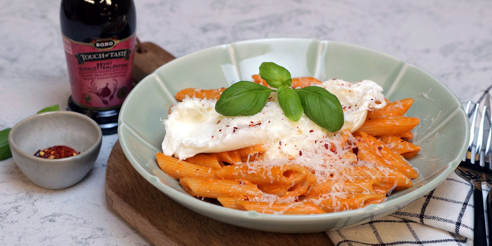 Vodkapasta burratalla
